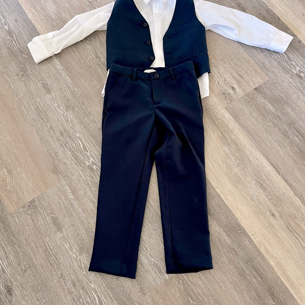Boys H&M navy 3 pc suit.